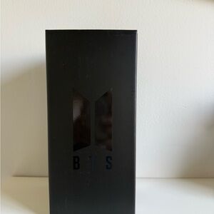 **RESTOCK - READY TO SHIP** 
BTS OFFICIAL LIGHT STICK VER.4